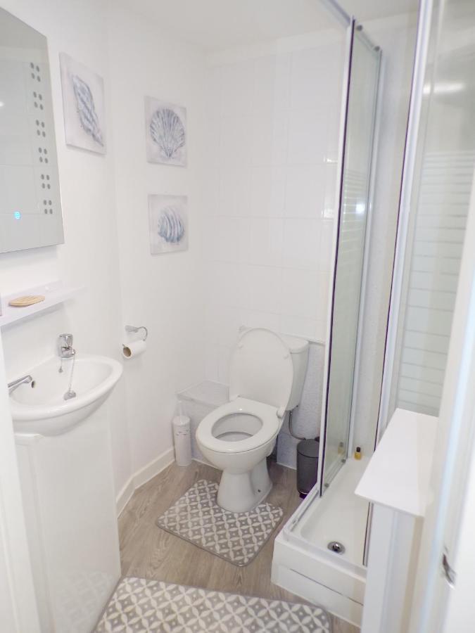 Whinstone Holiday Home In Falkland - Sleeps 8 Экстерьер фото