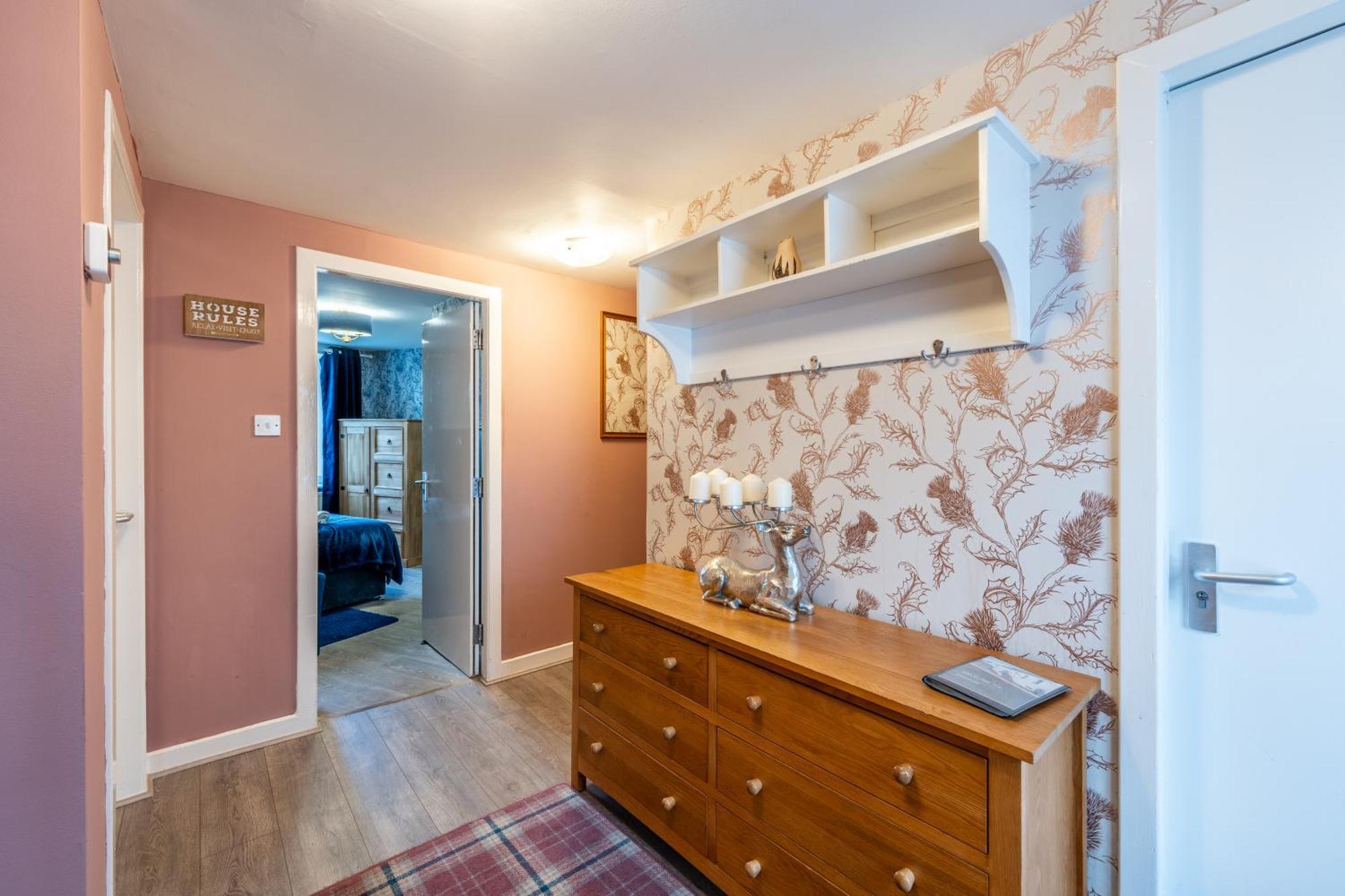 Whinstone Holiday Home In Falkland - Sleeps 8 Экстерьер фото