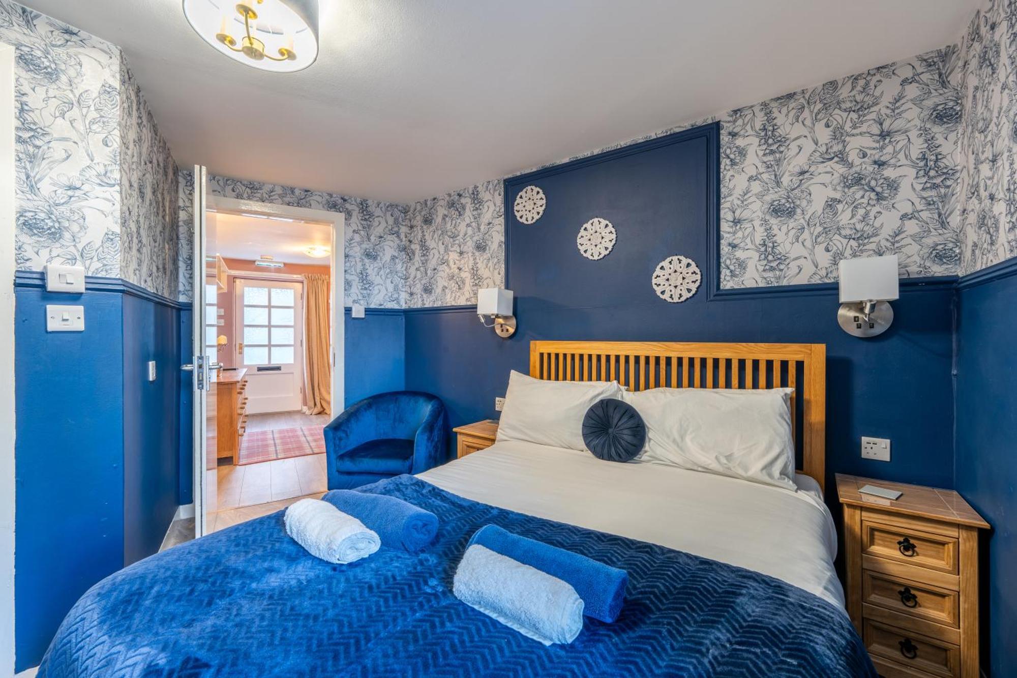 Whinstone Holiday Home In Falkland - Sleeps 8 Экстерьер фото